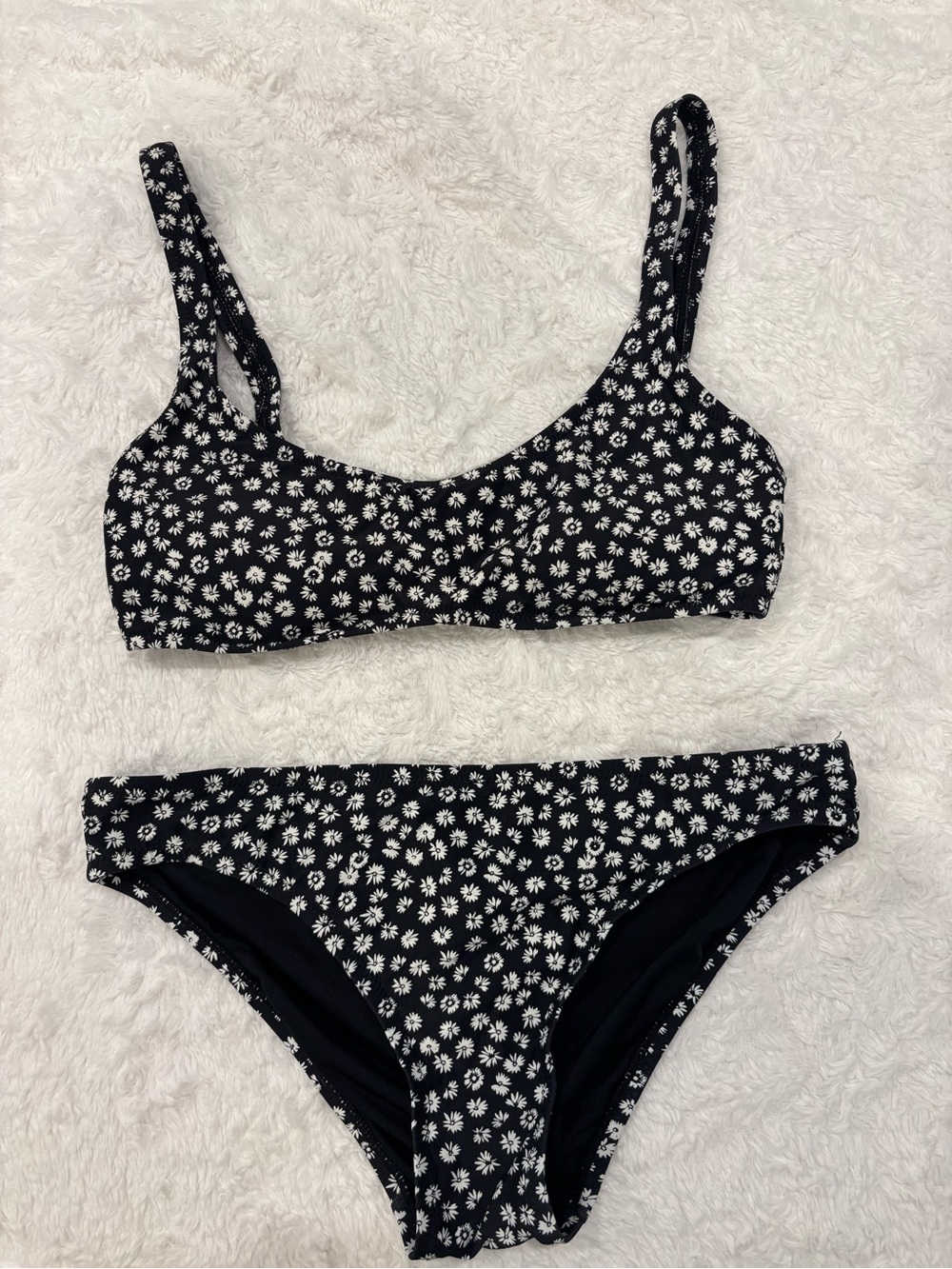 GAP Black & White Daisy Floral Bikini Set – Size M